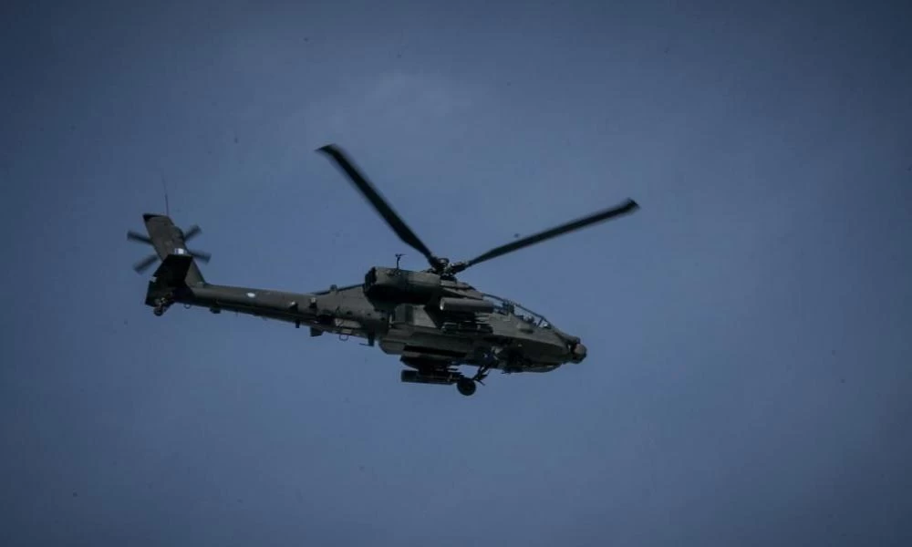 Αναγκαστική προσγείωση ελικοπτέρου δίπλα σε γκολφ της Γλυφάδας